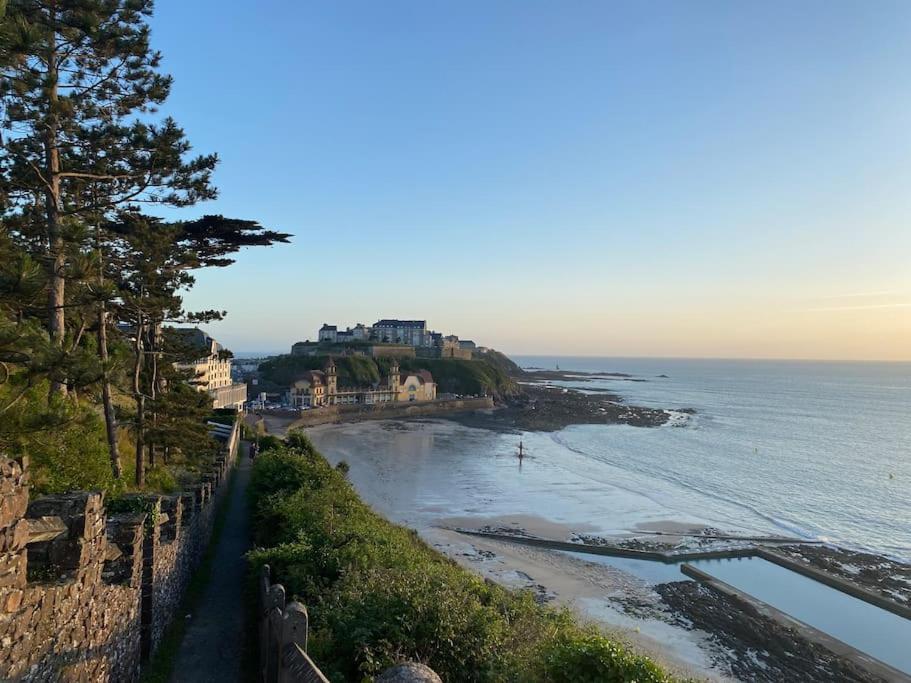 Appartement Les Corsaires Granville Esterno foto